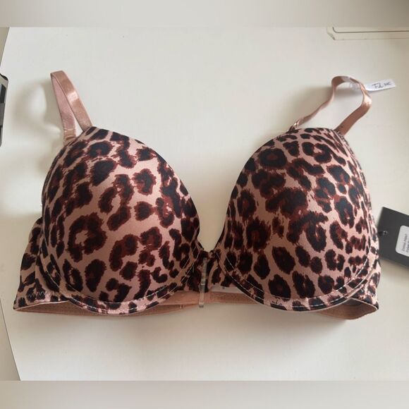 NWT Fredericks of Hollywood satin oush up
Bra in Diana leopard print sz 34c - Picture 1 of 8